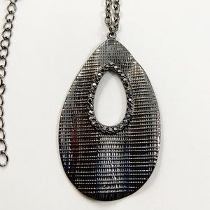 Long Necklace w/ Matching Earrings